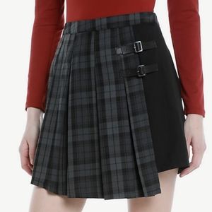 Hot Topic Plaid Skirt